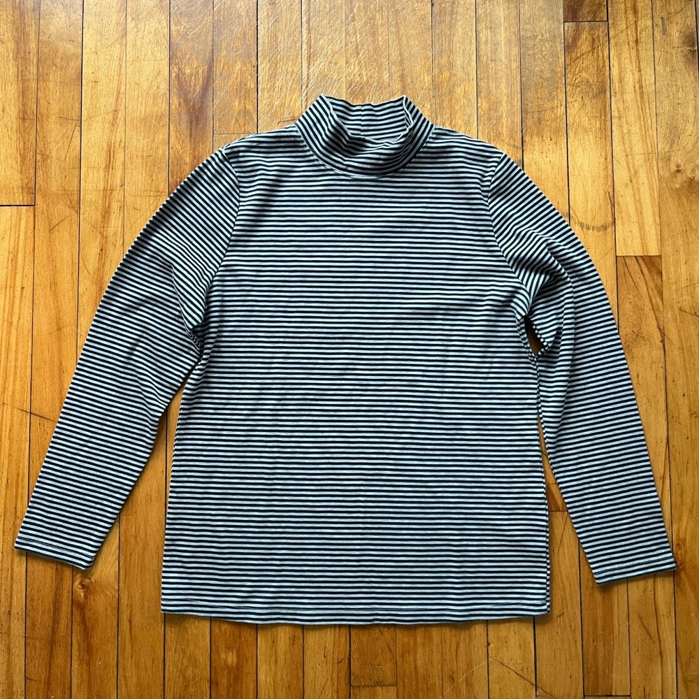 Karen Scott Women’s Gray & Black Mockneck Long Sleeve Shirt Size Large
